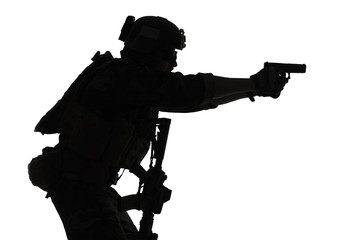 240_F_135787804_xTsxLteFNij0rt6cGpiC98tTNjRFlFYZ firearms pistol rifle training courses thailand